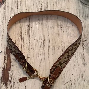 Coach Signature C Belt